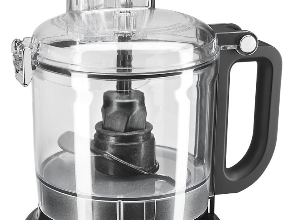Close detail of the KitchenAid KFP0718BM Black Matte processor bowl, lid, handle and multipurpose blade area
